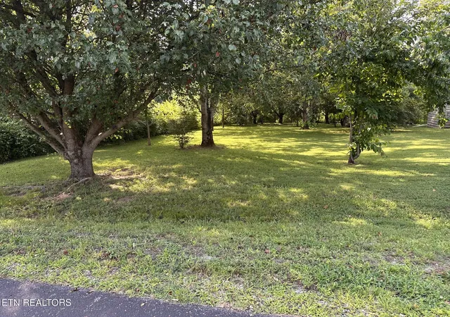Photo 3 of Sale Pending at 135 Ogana Way, Loudon, TN 37774 | MLS# 1350425 | Listing updated on 2026-08-05