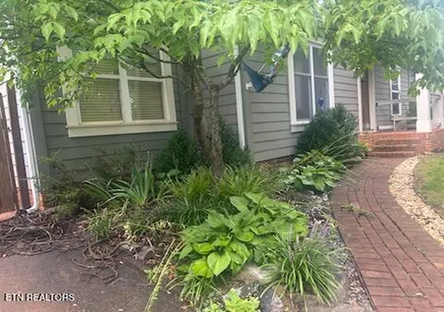 3rd image of 233 Spruce St, Alcoa, TN 37701 | MLS# 1350364