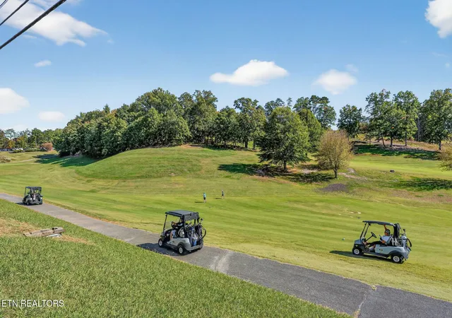 2nd image of 3621 Householder St, Pigeon Forge, TN 37863