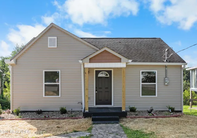 1st image of 609 Rose Hill Dr, La Follette, TN 37766 | MLS# 1350929