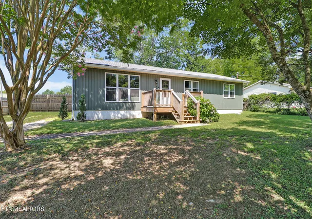 Photo 3 of Sale Pending at 732 Paint Rock Fry Rd, Kingston, TN 37763 | MLS# 1350441 | Listing updated on 2026-08-30