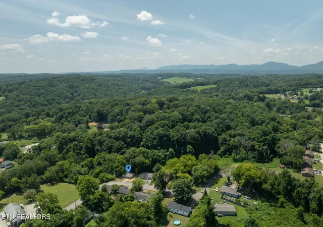 13th image of 436 Jarnigan St, Clinton, TN 37716 | MLS# 1350393