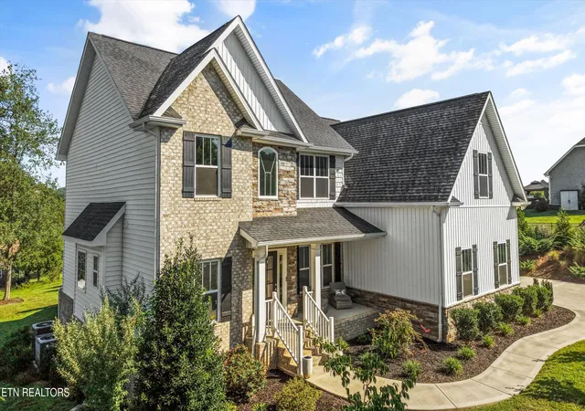 1st image of 104 Pineberry West Rd, Oak Ridge, TN 37830 | MLS# 1350402