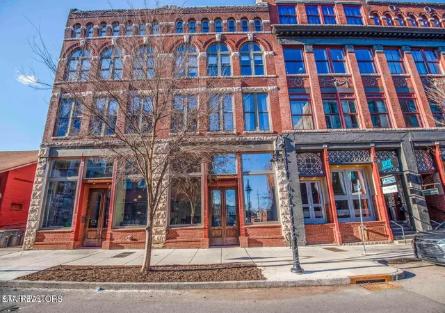 Condo for sale at 129 W Jackson Ave #202, Knoxville, TN 37902 | MLS# 1350416