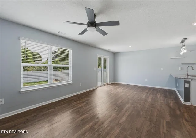 Photo 2 of Single family home for sale at 6728 Tall Shadow Ln, Knoxville, TN 37938 | MLS# 1350864 | Listing updated on 2026-08-06