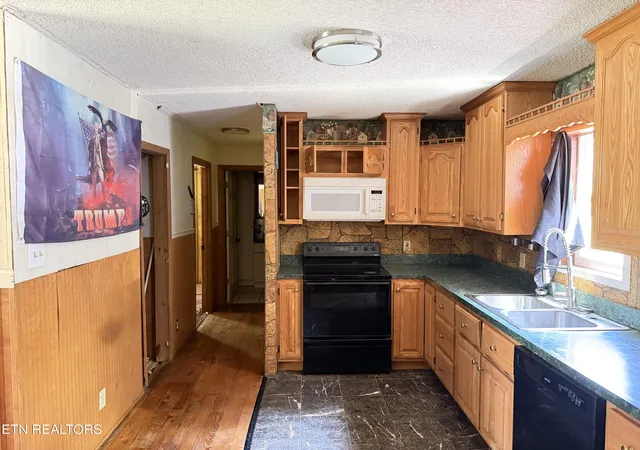 5th image of 1828 Cardinal Wy, Newport, TN 37821 | MLS# 1350443