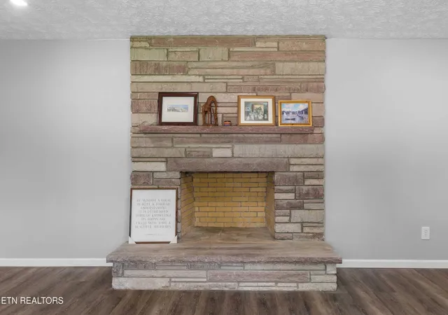 Photo 3 of Single family home for sale at 1311 Rosalyn Dr, Knoxville, TN 37914 | MLS# 1351017 | Listing updated on 2026-09-17