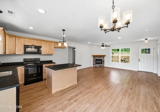 3rd image of 2816 Holiday Hills Rd, Kodak, TN 37764 | MLS# 1350590
