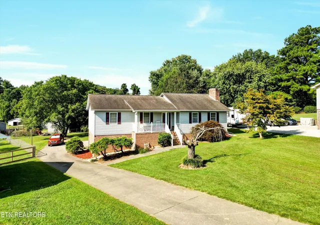 3rd image of 716 Stonecrest Dr, Maryville, TN 37804 | MLS# 1350480