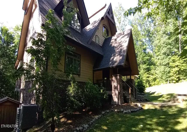 2nd image of 440 Falls Ln, Oneida, TN 37841 | MLS# 1350500