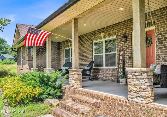 Photo 3 of Single family home for sale at 7678 Dunsmore Ln, Corryton, TN 37721 | MLS# 1350580 | Listing updated on 2026-08-05