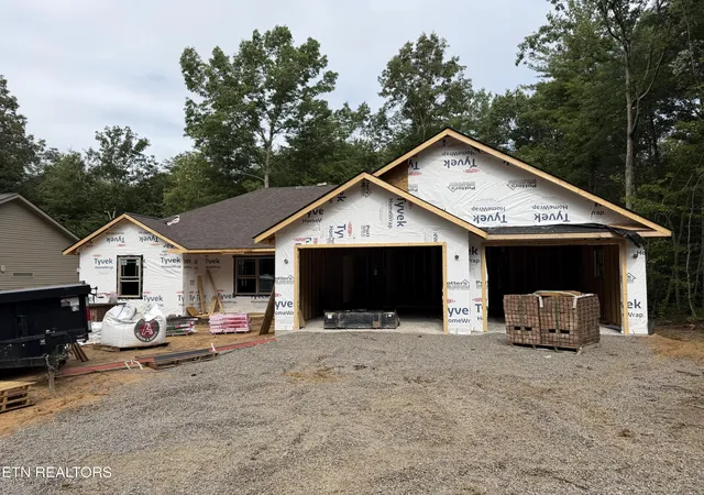 Photo 1 of Single family home for sale at 12 Dovecote Ter, Crossville, TN 38558 | MLS# 1350505 | Listing updated on 2026-08-03