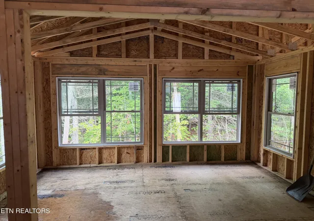 Photo 3 of Single family home for sale at 12 Dovecote Ter, Crossville, TN 38558 | MLS# 1350505 | Listing updated on 2026-08-03