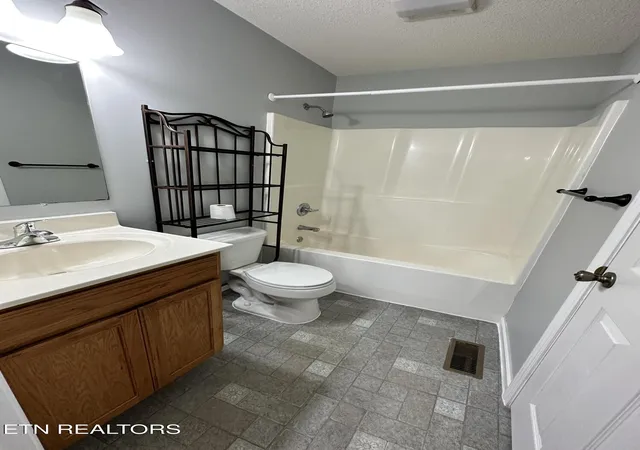 14th image of 2914 Patrick Ave #B, Maryville, TN 37804 | MLS# 1350514