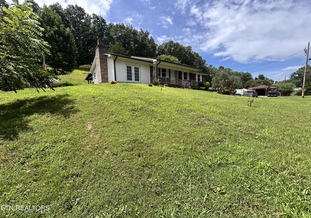 Single family home for sale at 1926 Newman Holw Rd, Bean Station, TN 37708 | MLS# 1350570