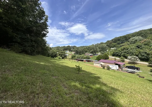 Photo 2 of Single family home for sale at 1926 Newman Holw Rd, Bean Station, TN 37708 | MLS# 1350570 | Listing updated on 2026-08-18