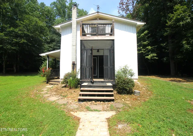 2nd image of 145 Apple Tree Dr, Oliver Springs, TN 37840 | MLS# 1351606