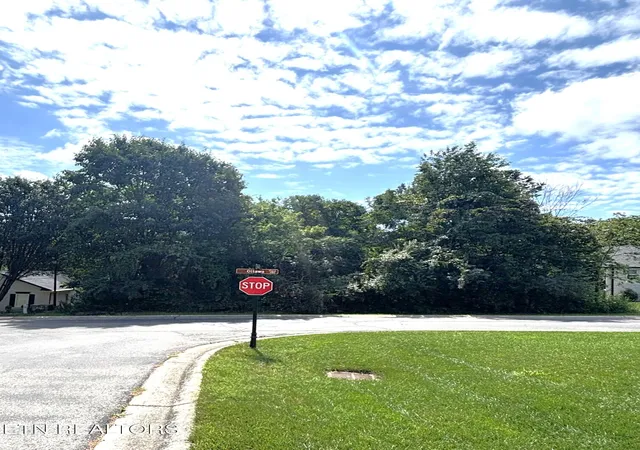 1st image of 203 Ottawa Pl, Loudon, TN 37774 | MLS# 1350714