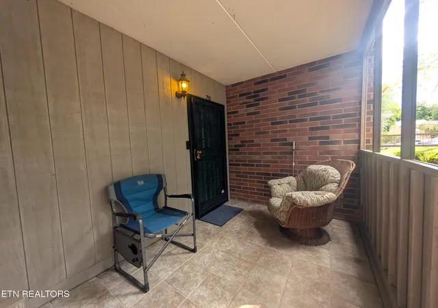 2nd image of 8506 Brasilia Ct #70, Knoxville, TN 37923 | MLS# 1350808