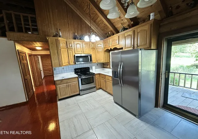 Photo 3 of Single family home for sale at 466 Greene Ln, La Follette, TN 37766 | MLS# 1350822 | Listing updated on 2026-08-06