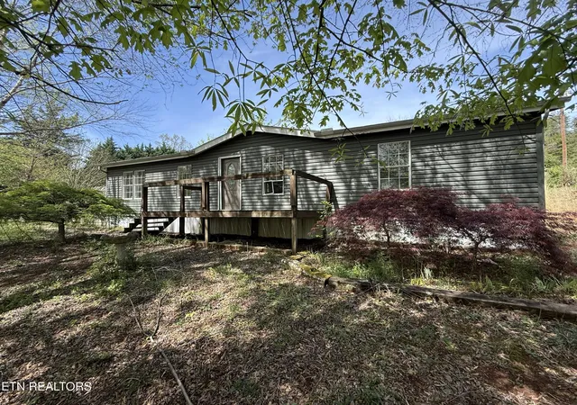 Photo 1 of Sale Pending at 947 N Old Grey Ridge Rd, Maryville, TN 37801 | MLS# 1350598 | Listing updated on 2026-08-31