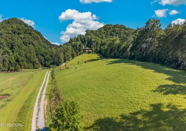 60th image of 7020 Caney Valley Rd, Tazewell, TN 37879 | MLS# 1350563