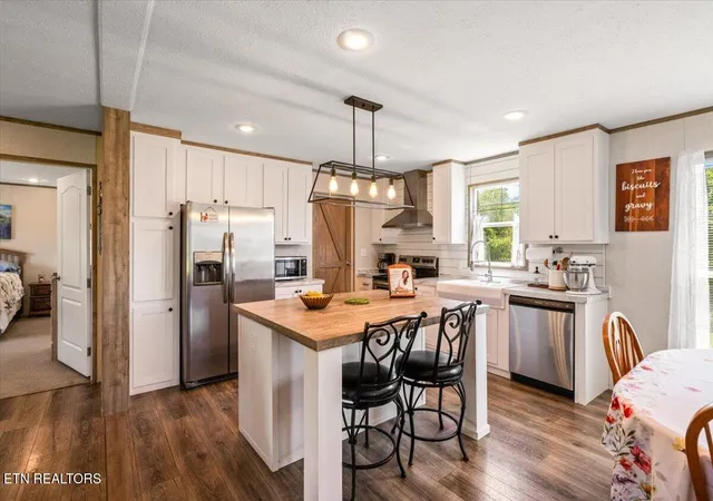 Photo 4 of Sale Pending at 387 Price Dr, Speedwell, TN 37870 | MLS# 1350749 | Listing updated on 2026-09-21