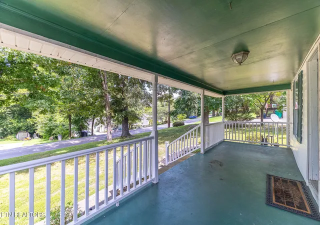 5th image of 130 Oakland Ave, Lenoir City, TN 37771 | MLS# 1350732