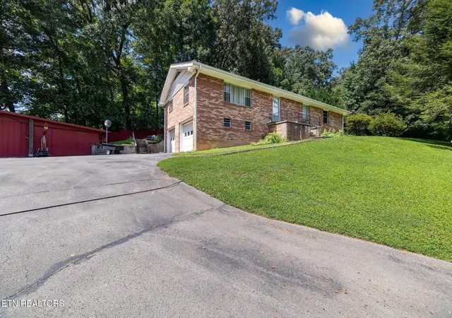 2nd image of 00111 Forest Heights Cir, Lenoir City, TN 37772 | MLS# 1351101