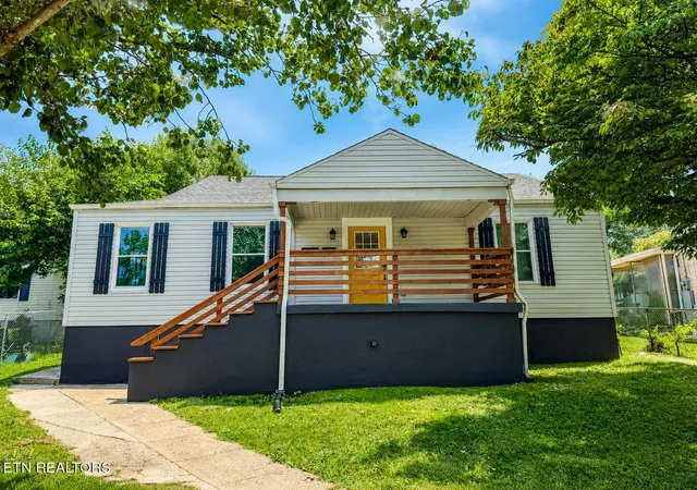 1st image of 416 E Churchwell Ave #1 & 2, Knoxville, TN 37917 | MLS# 1350573