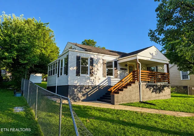 53rd image of 416 E Churchwell Ave #1 & 2, Knoxville, TN 37917 | MLS# 1350573