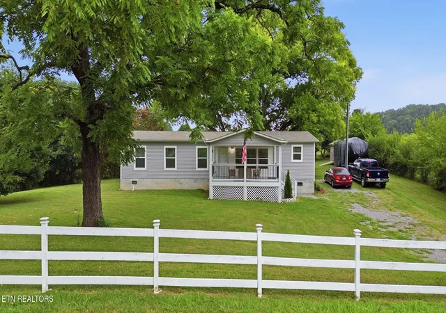 1st image of 701 Watson Rd, Loudon, TN 37774 | MLS# 1350840