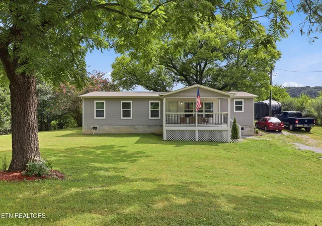 2nd image of 701 Watson Rd, Loudon, TN 37774 | MLS# 1350840