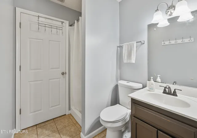 Photo 3 of Sale Pending at 1050 Nod St, Knoxville, TN 37932 | MLS# 1350572 | Listing updated on 2026-08-15