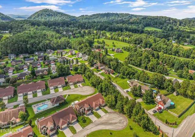 36th image of 7004 Wakan Ln, Corryton, TN 37721 | MLS# 1350582