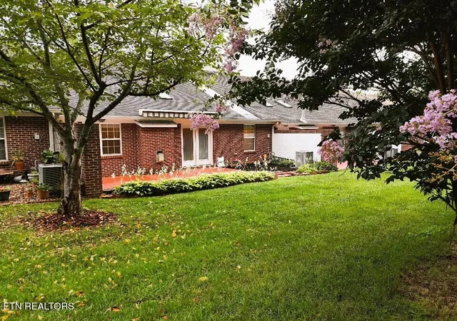 Photo 3 of Sale Pending at 533 Concord Villas Way, Knoxville, TN 37934 | MLS# 1350910 | Listing updated on 2026-09-10