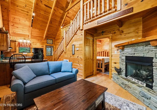 4th image of 1922 Beach Front Dr, Sevierville, TN 37876 | MLS# 1351468