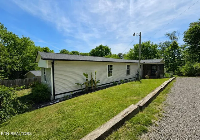 1st image of 221 Elm Grove St, Loudon, TN 37774 | MLS# 1350622