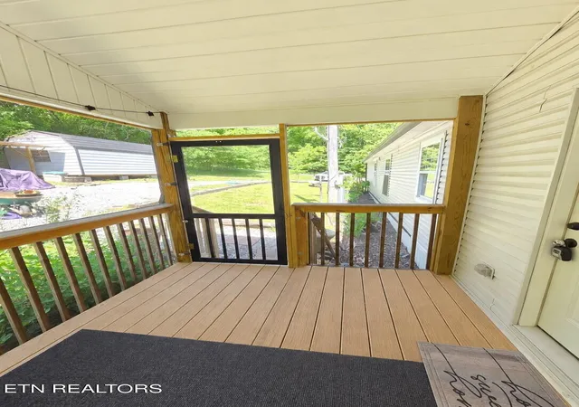 2nd image of 221 Elm Grove St, Loudon, TN 37774 | MLS# 1350622