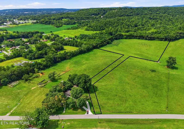 1st image of 00 Country Club Rd, Sparta, TN 38583 | MLS# 1351336