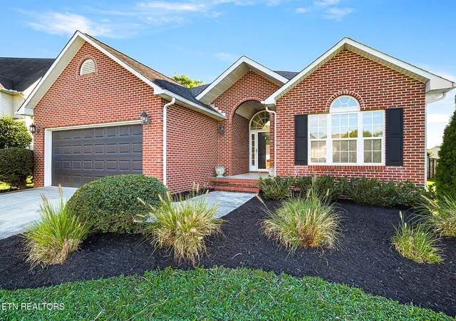 3rd image of 509 Pebble Creek Rd, Knoxville, TN 37918 | MLS# 1350597