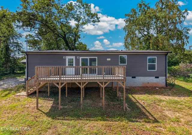1st image of 135 Gamble Ln, La Follette, TN 37766 | MLS# 1350605