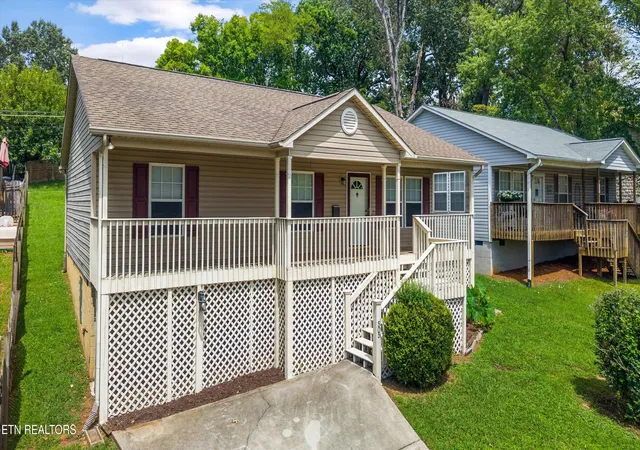 1st image of 505 E Emerald Ave, Knoxville, TN 37917 | MLS# 1350668