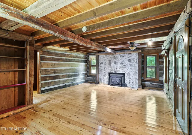 Photo 4 of Sale Pending at 160 Thomas Ed Roach Ln, Blaine, TN 37709 | MLS# 1350692 | Listing updated on 2026-09-04