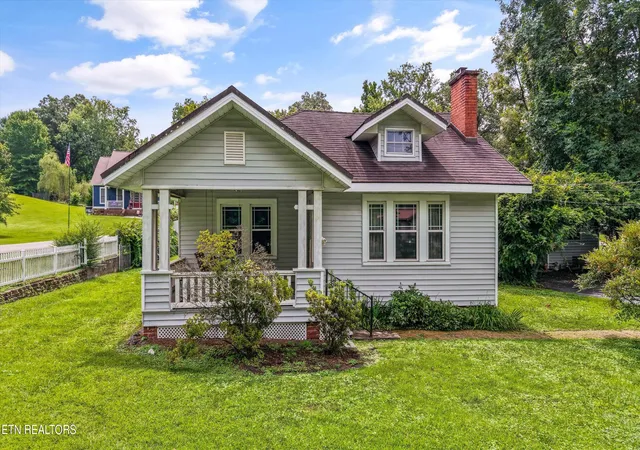 1st image of 718 N Kingston Ave, Rockwood, TN 37854 | MLS# 1350620