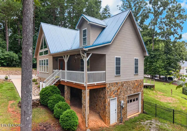 2nd image of 916 Redbud Dr, Dandridge, TN 37725 | MLS# 1350640