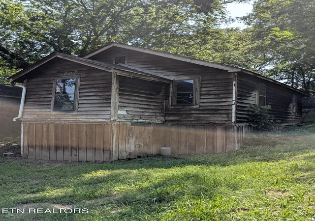 2nd image of 1008 Mynders Ave, Maryville, TN 37801 | MLS# 1350892