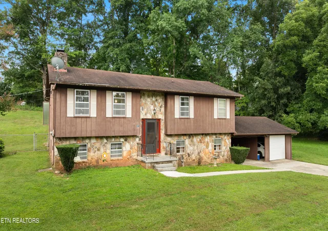 2nd image of 6625 Lambent Ln, Knoxville, TN 37918 | MLS# 1351981