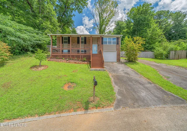 4th image of 4612 Skyview Dr, Knoxville, TN 37917 | MLS# 1350730