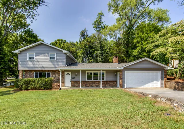 1st image of 107 Bermuda Rd, Oak Ridge, TN 37830 | MLS# 1351218